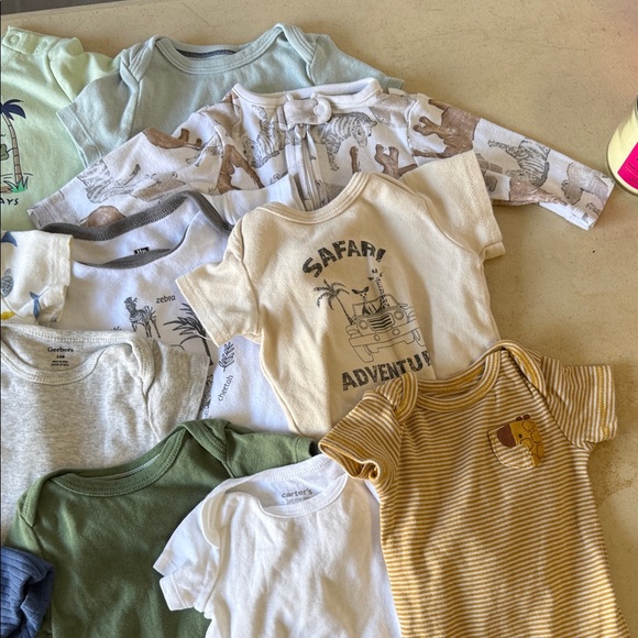 Carter's Assorted Color Bodysuits - Picture 5 of 6